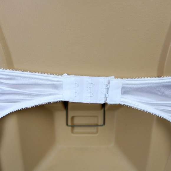 White Garter Belt by Cabernet Small White Lingerie White Lace Wedding A14 - Picture 4 of 8